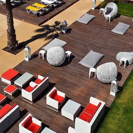 ホテル Pestana South Premium アルヴォル