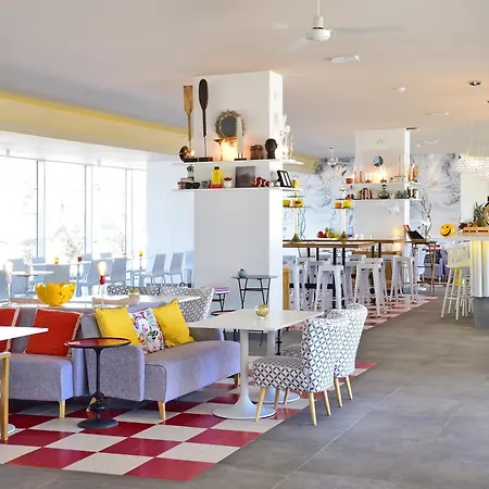 Pestana South Premium アルヴォル