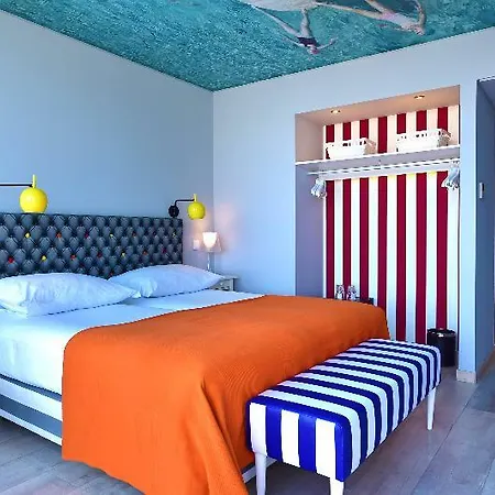 Pestana South Premium 4* アルヴォル