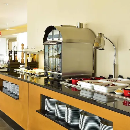 Pestana South Premium מלון 4*